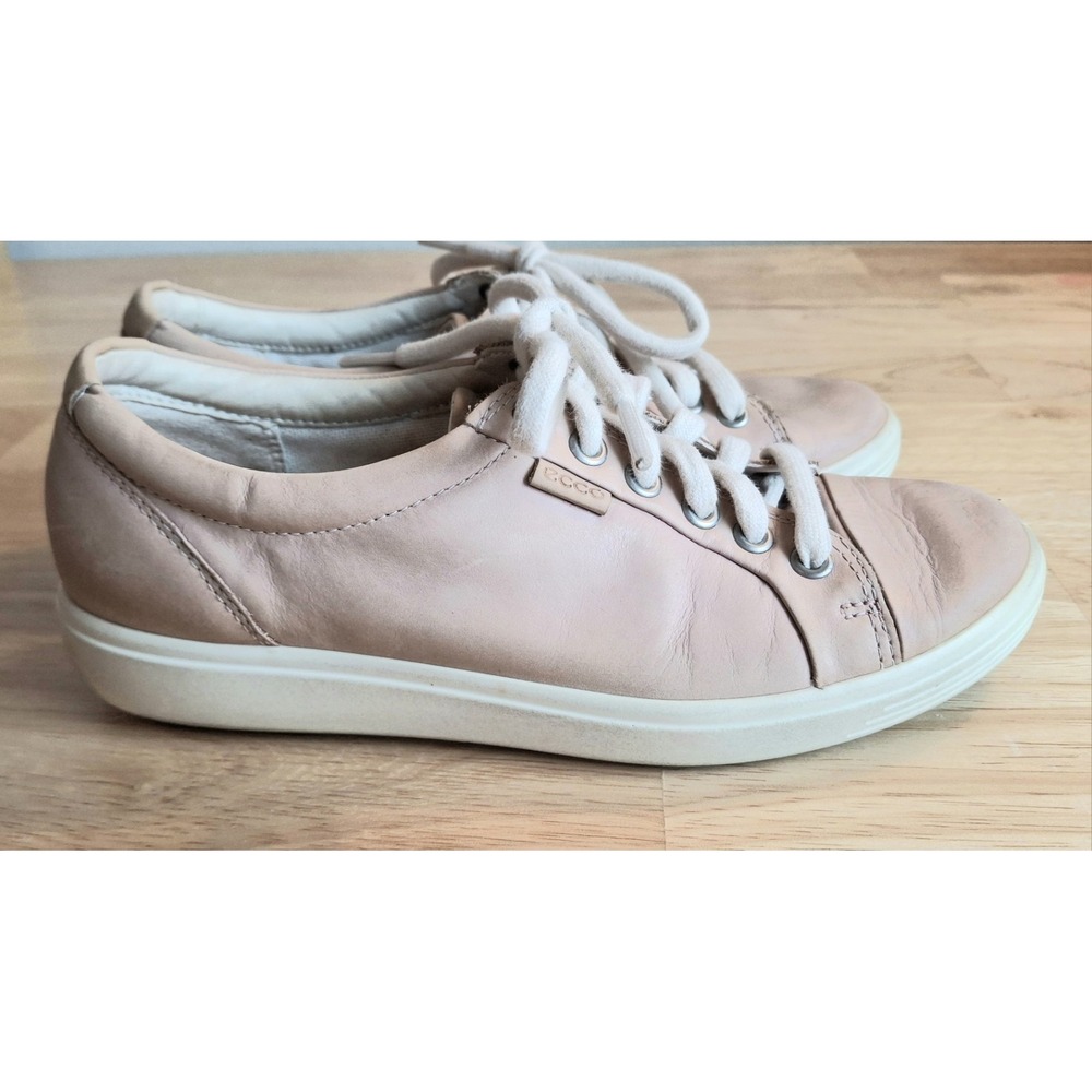 ECCO Soft 7 Shoes Women Size 6 Wide Light Pink Nubuck Casual Comfort Lace Up